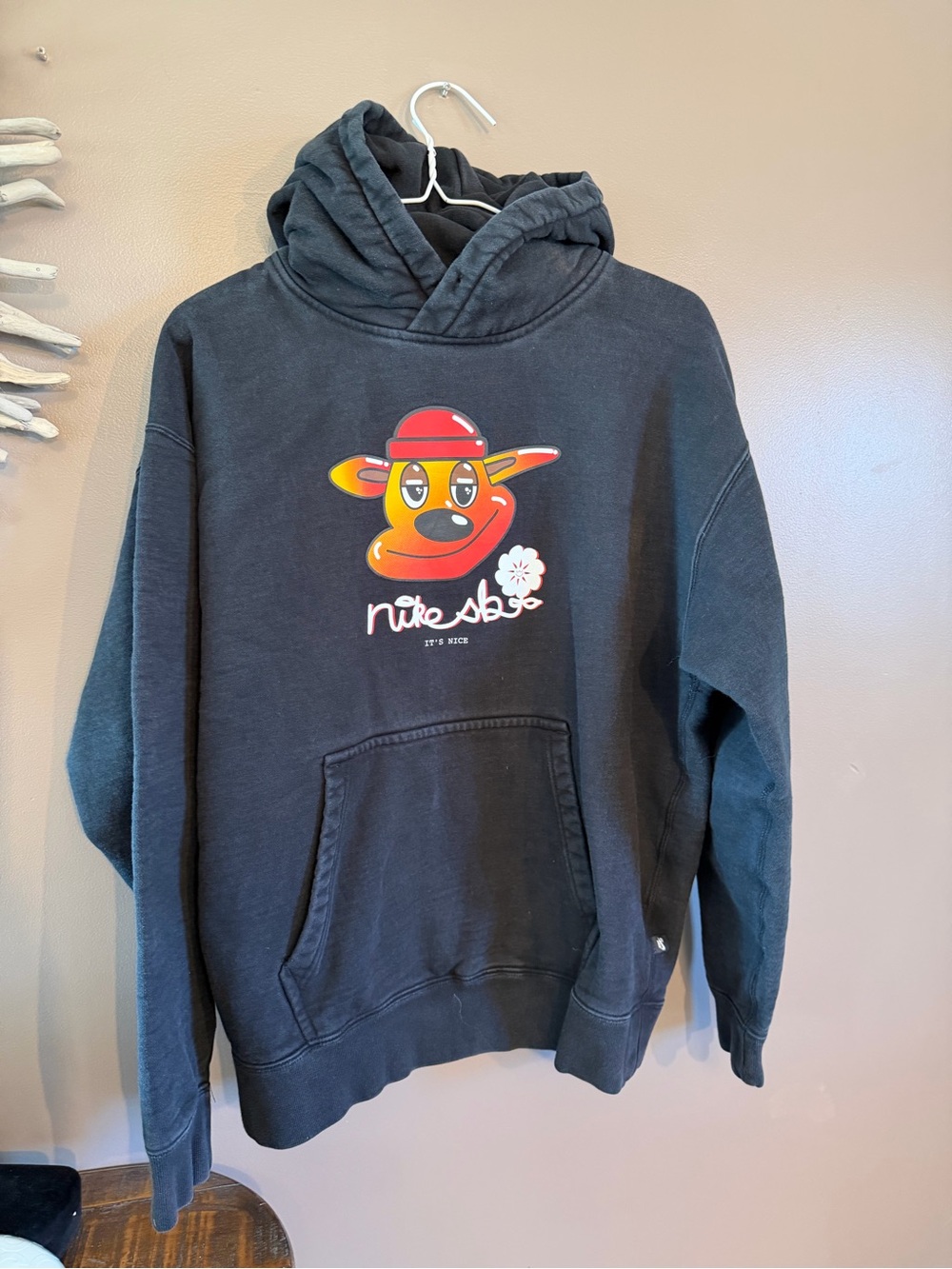 Nike SB‎ Hoodie It’ss Nice Beanie Bear in Black